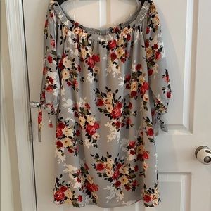 Off the shoulder Gray floral dress